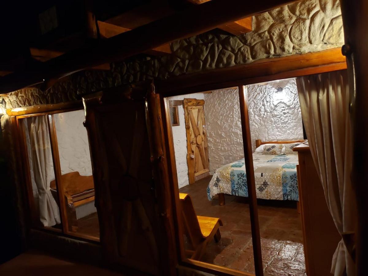 Atallaro Hospedaje Otavalo Eksteriør bilde