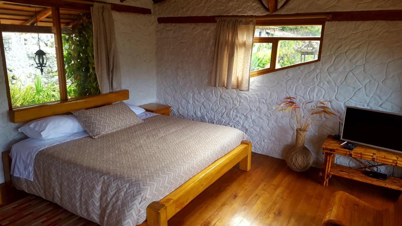 Atallaro Hospedaje Otavalo Eksteriør bilde