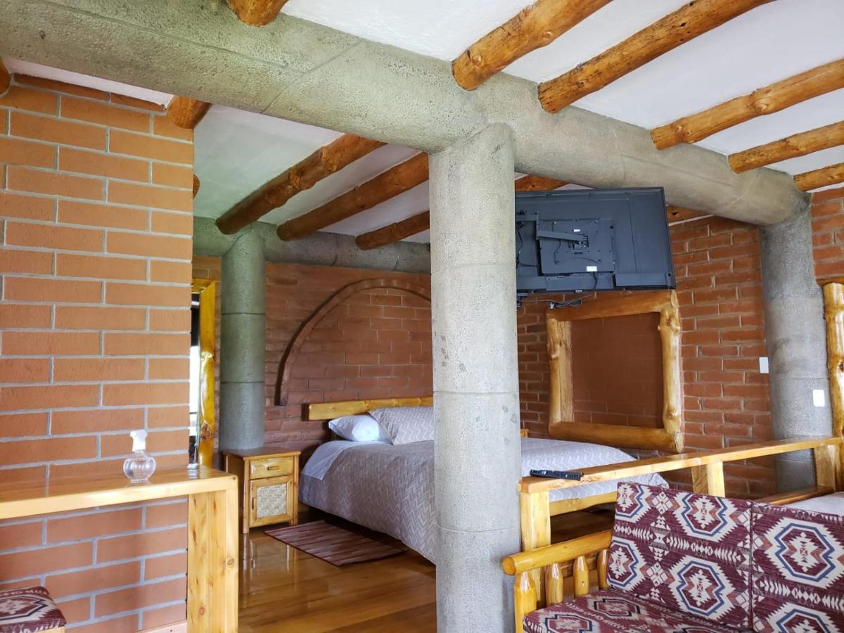 Atallaro Hospedaje Otavalo Eksteriør bilde