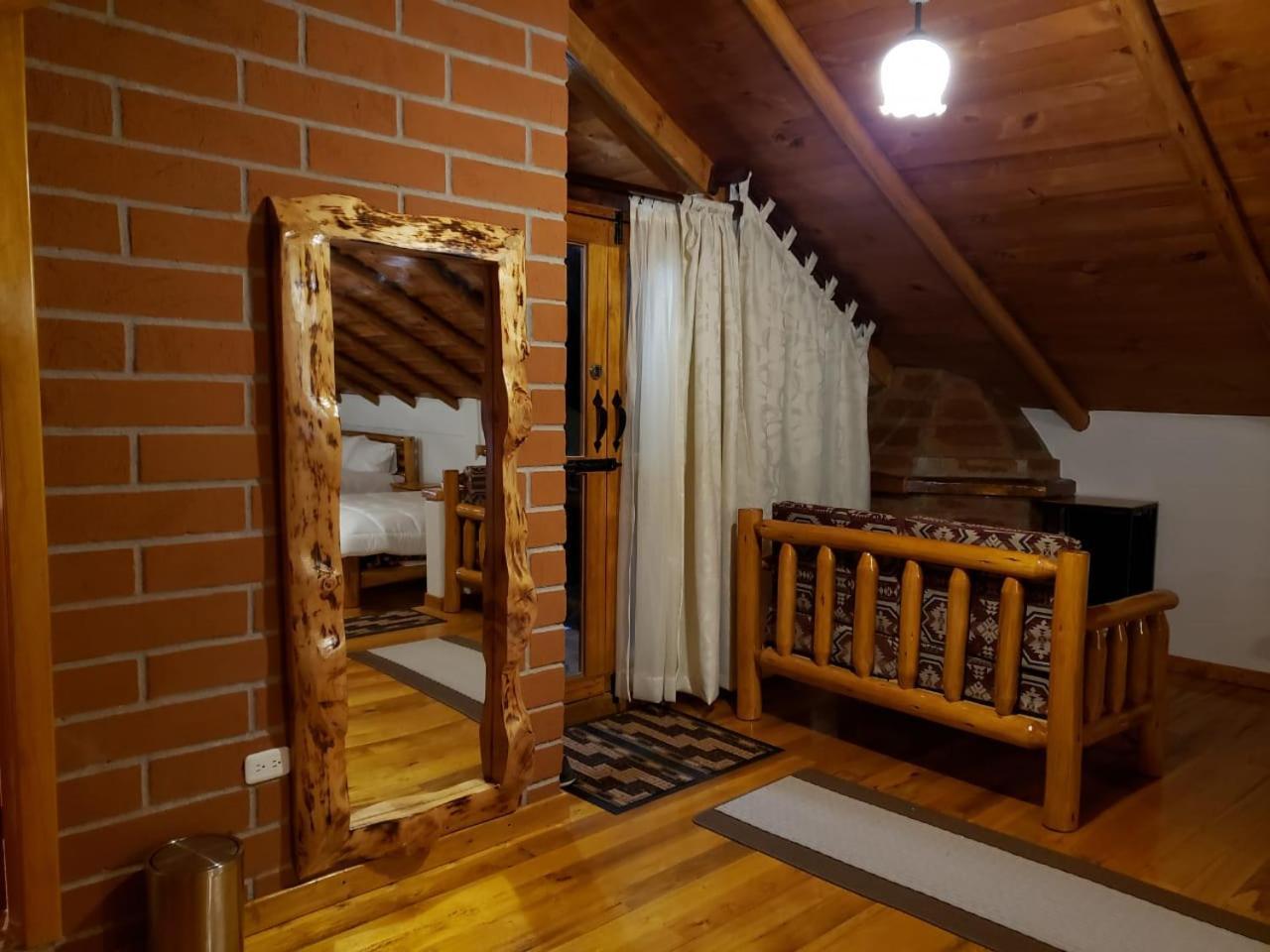 Atallaro Hospedaje Otavalo Rom bilde